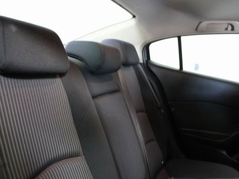 Used 2015 MAZDA MAZDA3 i Touring w/ Technology Package image 11