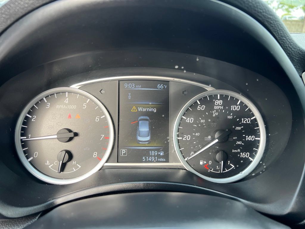 Used 2018 Nissan Sentra SR w/ Electronics Package FWD image 39