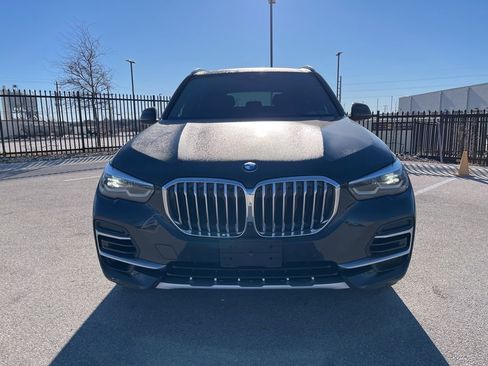 Used 2022 BMW X5 sDrive40i w/ Luxury Seating Package image 2
