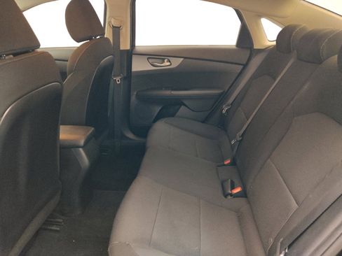 Used 2019 Kia Forte LXS FWD image 18