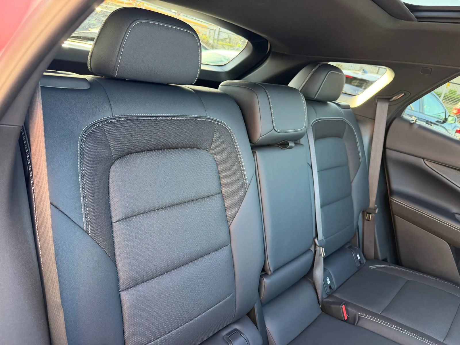 Used 2024 Chevrolet Blazer EV LT AWD/4WD image 28