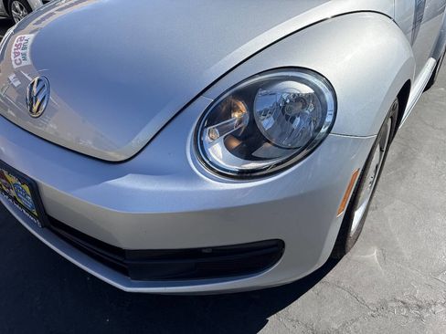 Used 2012 Volkswagen Beetle 2.5 image 28