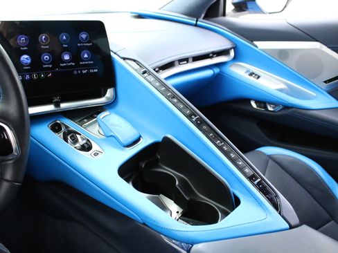 Used 2023 Chevrolet Corvette Stingray Premium Cpe w/ Z51 Performance Package RWD image 18