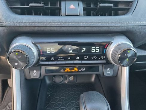 Certified 2024 Toyota RAV4 XLE FWD image 17