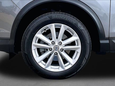 Used 2017 Nissan Rogue Sport SV FWD image 8