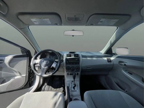 Used 2012 Toyota Corolla LE FWD image 10