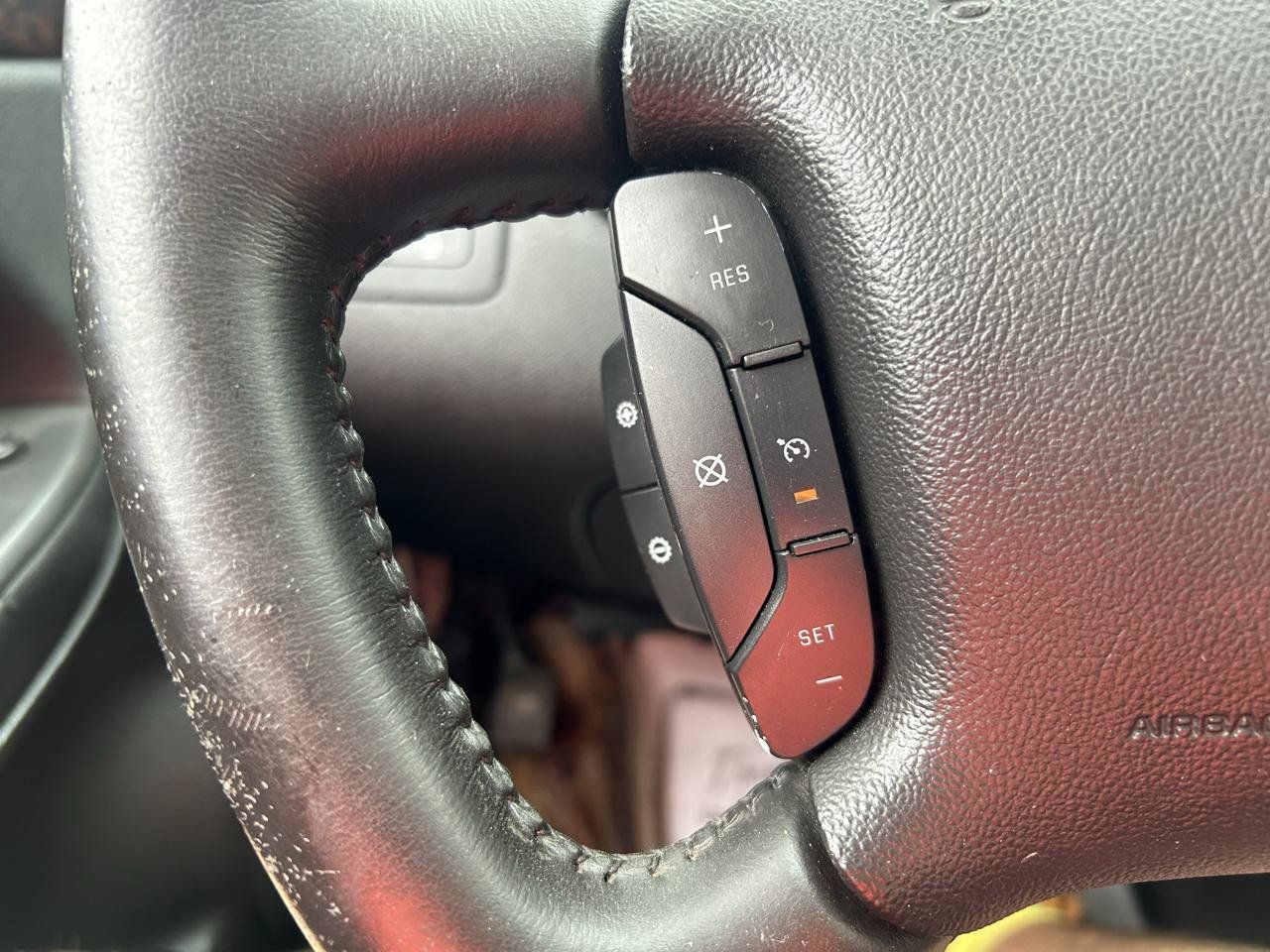 Used 2013 Chevrolet Impala LTZ FWD image 17