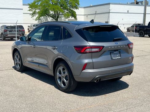Used 2024 Ford Escape ST-Line w/ Tech Pack #1 AWD/4WD image 6
