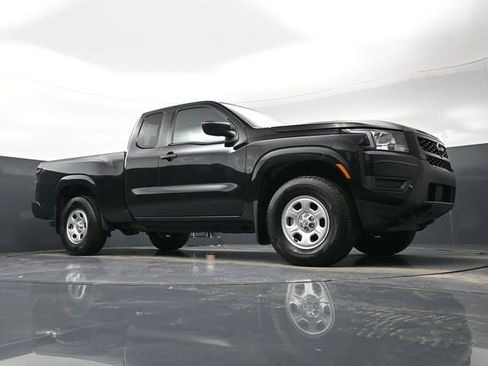 Used 2025 Nissan Frontier S w/ S Utility Package image 34