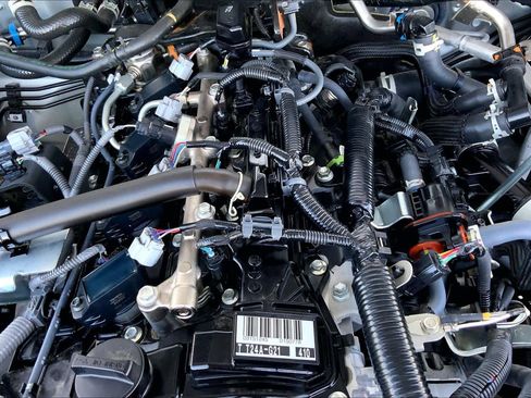 Used 2025 Toyota 4Runner SR5 image 31