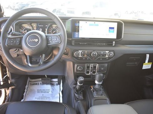 New 2026 Jeep Gladiator Sport image 17