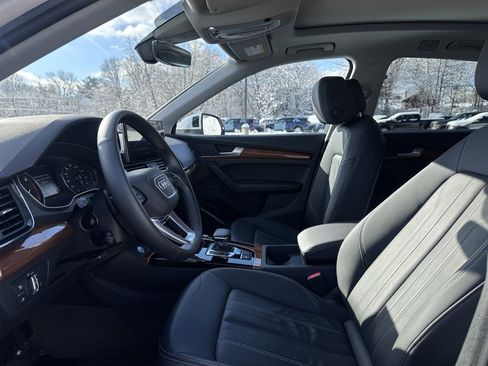 Used 2023 Audi Q5 2.0T Premium image 13