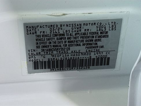 Used 2024 Nissan Sentra SV FWD image 40