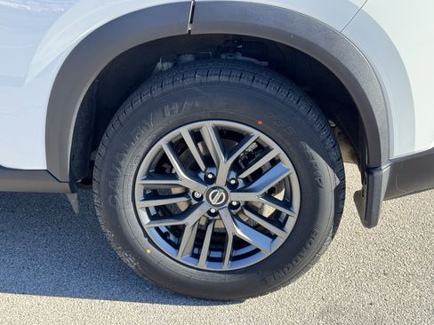 Used 2021 Nissan Rogue S image 37