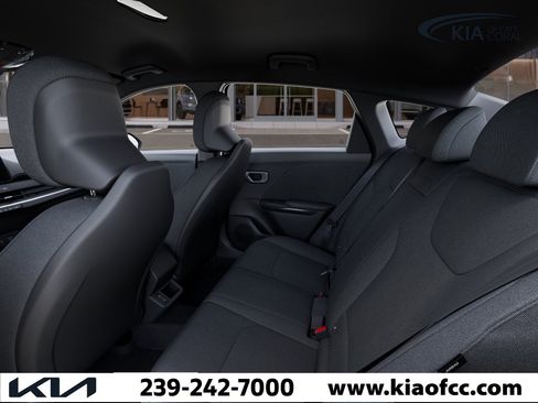 New 2026 Kia K4 LXS image 18