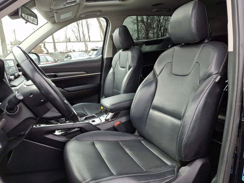 Used 2021 Kia Telluride S image 12