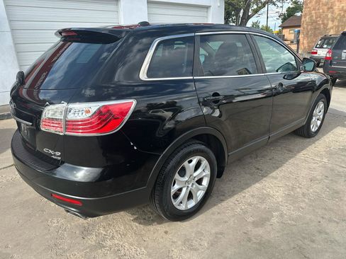 Used 2011 MAZDA CX-9 Touring w/ Moonroof & Bose Audio Pkg AWD/4WD image 5