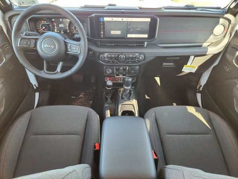 New 2026 Jeep Wrangler Unlimited Rubicon AWD/4WD image 19