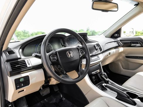 Used 2015 Honda Accord EX-L image 3