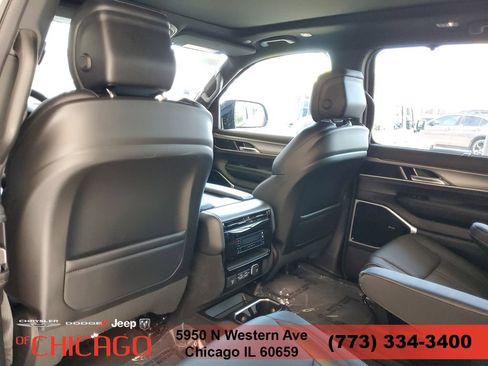 New 2026 Jeep Grand Wagoneer Limited AWD/4WD image 12