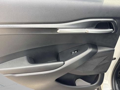 New 2026 Kia Seltos LX image 18