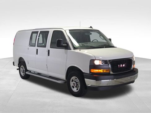 Used 2025 GMC Savana 2500 w/ Driver Convenience Package RWD image 13