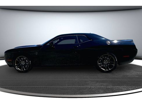 Used 2023 Dodge Challenger SRT Hellcat RWD image 17