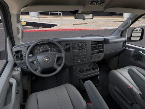 New 2025 Chevrolet Express 3500 LS w/ Chrome Appearance Package RWD image 15