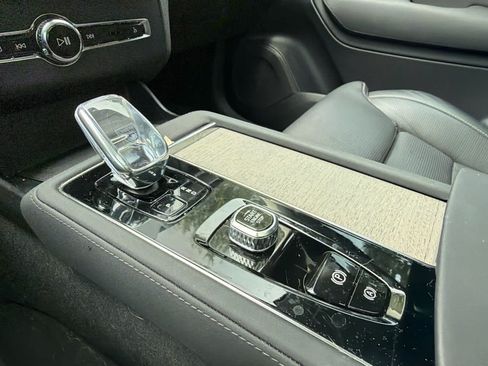 Used 2025 Volvo XC90 B6 Ultra w/ Protection Package Premier AWD/4WD image 26