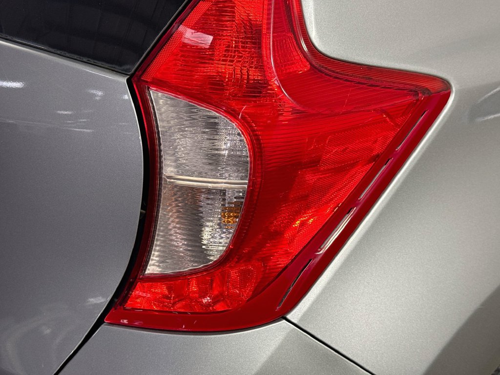 Used 2014 Nissan Versa Note S FWD image 28