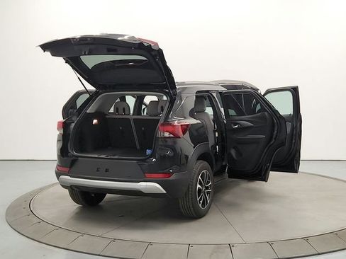 New 2026 Chevrolet TrailBlazer LT w/ LPO, Blackout Package image 14