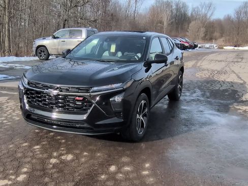New 2026 Chevrolet Trax RS w/ Sunroof Package image 62