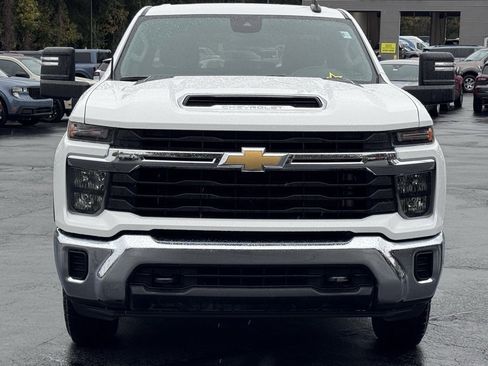 Used 2024 Chevrolet Silverado 2500 LT image 18