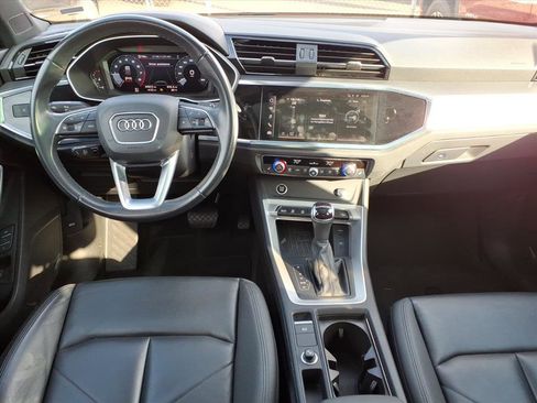 Used 2024 Audi Q3 2.0T Premium image 9