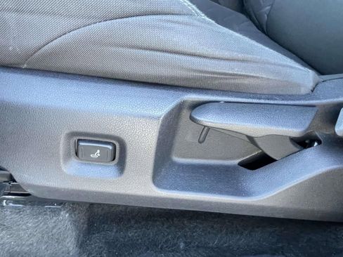 Used 2024 Toyota Tacoma SR5 RWD image 13