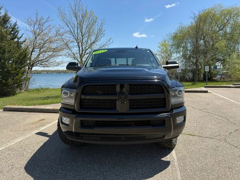 Used 2015 RAM 2500 Laramie w/ Black Appearance Group AWD/4WD image 2