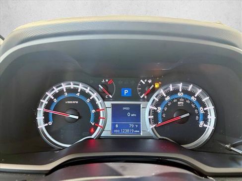 Used 2018 Toyota 4Runner SR5 Premium AWD/4WD image 7