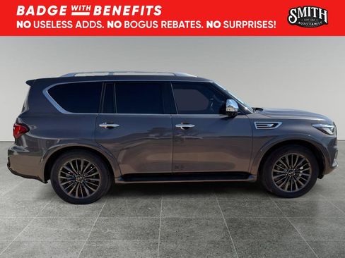 Used 2022 INFINITI QX80 Sensory w/ Cargo Package image 3