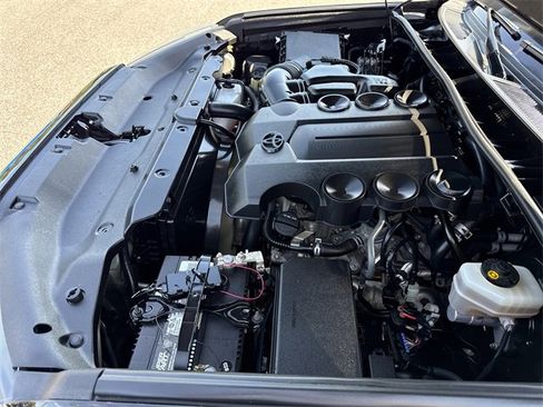 Used 2018 Toyota 4Runner SR5 image 33