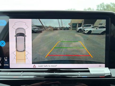 New 2026 Volkswagen Atlas SE image 22