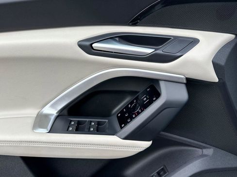 New 2025 Audi Q5 Premium image 10