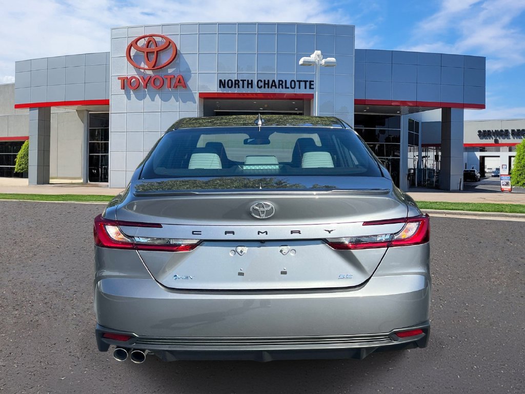 Used 2026 Toyota Camry SE FWD image 7
