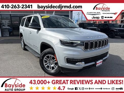 Used 2024 Jeep Wagoneer 4WD image 1