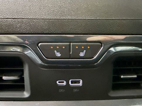 Used 2024 GMC Sierra 1500 Denali image 26