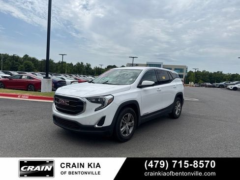 Used 2018 GMC Terrain SLE FWD image 2