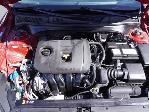 Used 2022 Kia Forte LXS w/ LXS Technology Package image 7