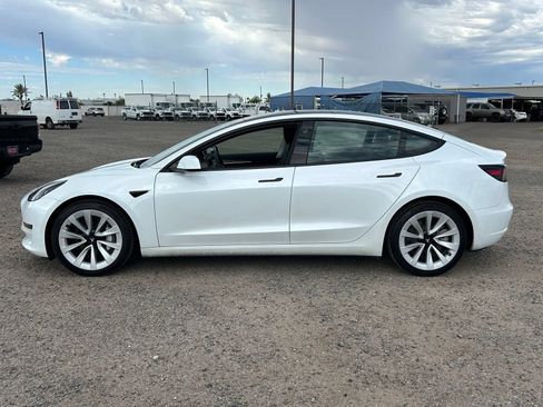 Used 2023 Tesla Model 3 Standard Range RWD image 8