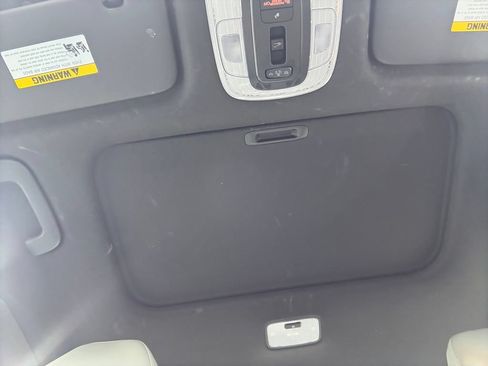 Used 2025 Hyundai Elantra Limited w/ Cargo Package FWD image 43