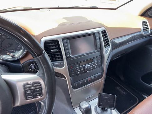 Used 2013 Jeep Grand Cherokee Overland Summit AWD/4WD image 9