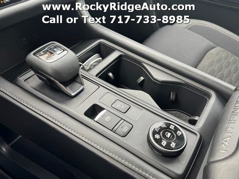 Used 2023 Nissan Pathfinder S AWD/4WD image 29